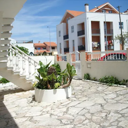 Casa Ana Almeida * Назаре