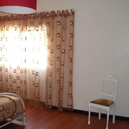 Casa Ana Almeida *
