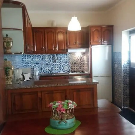 Casa Ana Almeida Назаре
