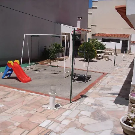 Casa Ana Almeida *