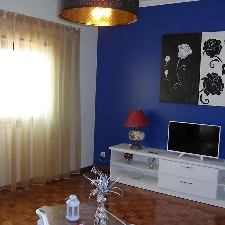Casa Ana Almeida *